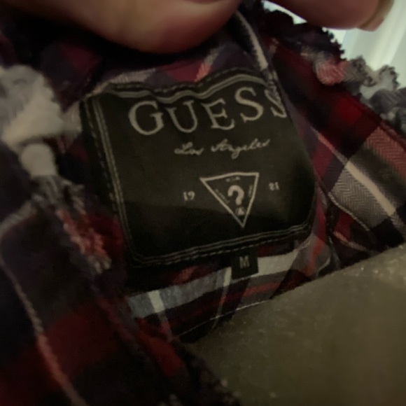 Guess shirt - Picture 7 of 7